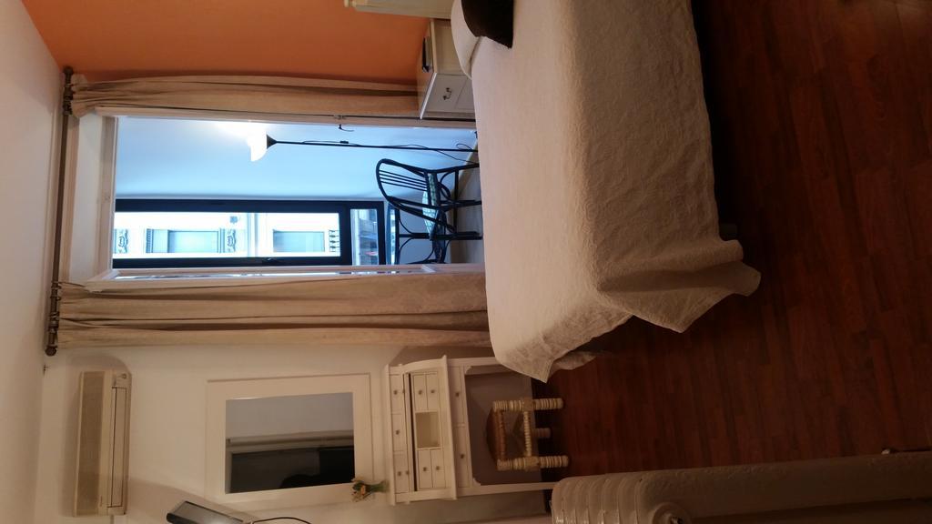 מדריד Hostal Montecarlo חדר תמונה