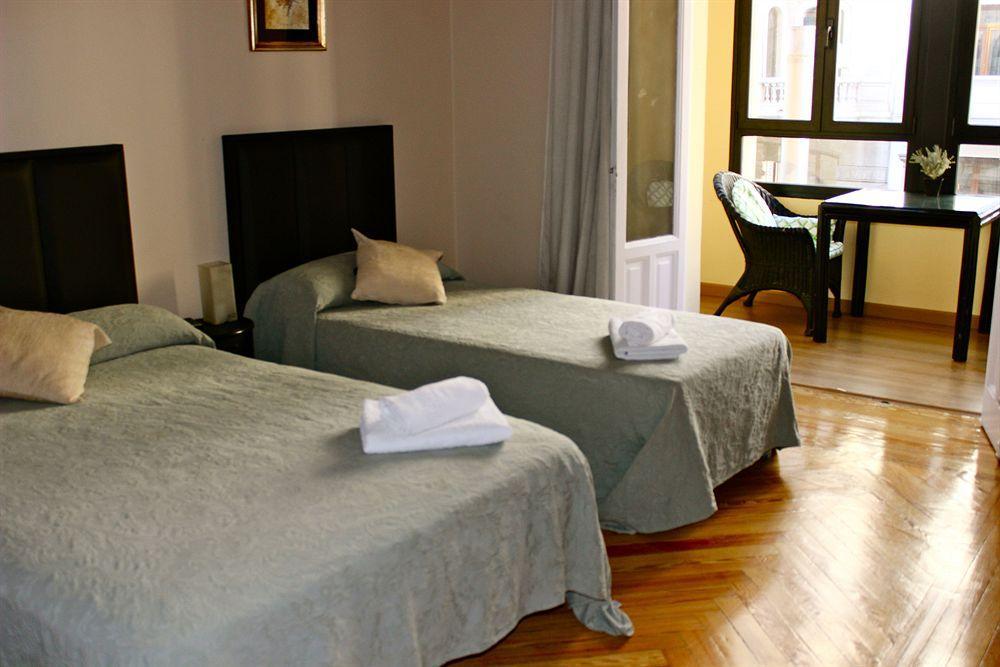 מדריד Hostal Montecarlo מראה חיצוני תמונה